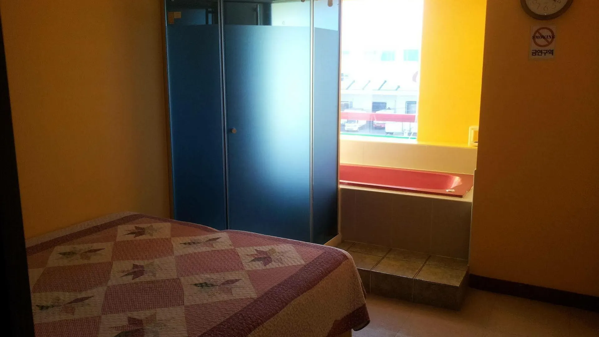 Ann Brunch Healing House - Hostel Jeju 2*,